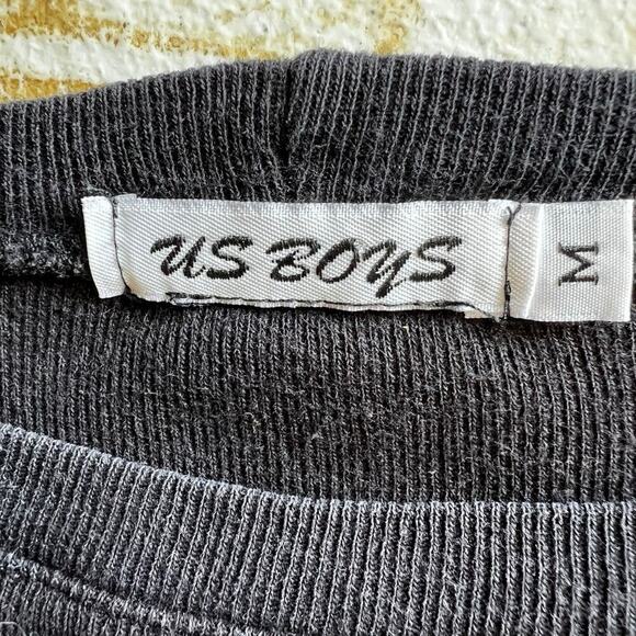 US BOYS, WOMENS M LONG SLEEVE T-SHIRT STYLE TOP - Picture 5 of 5